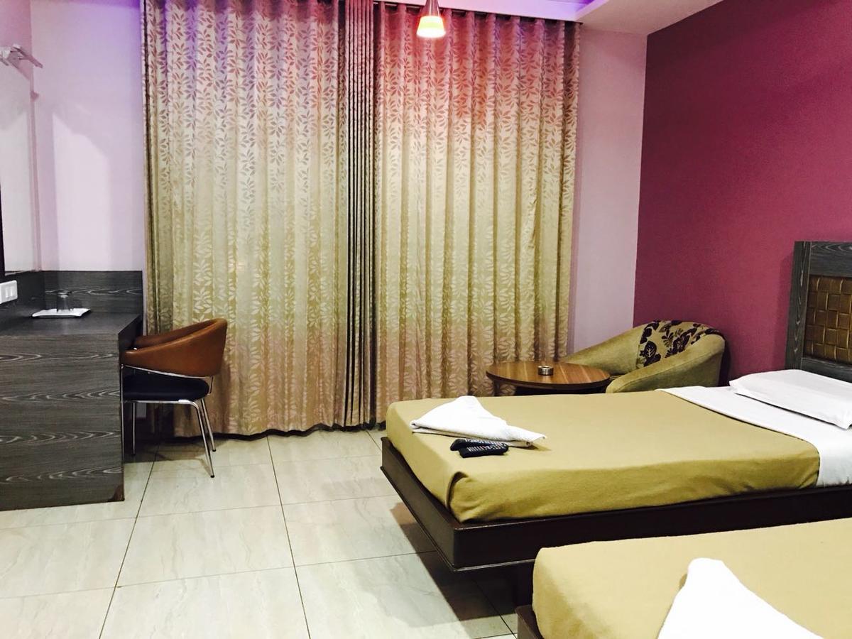 Iroomz Vaishali Residency Bellary Exterior foto